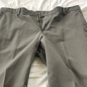 VAN HEUSEN GRAY DRESS PANTS